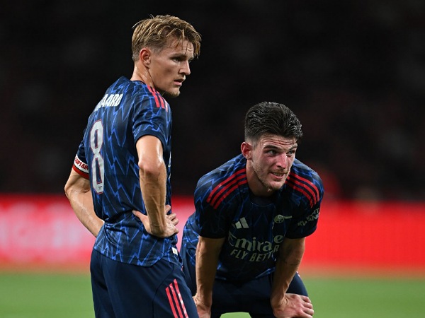 Arteta Diminta Lepas Ban Kapten Odegaard dan Berikan ke Declan Rice