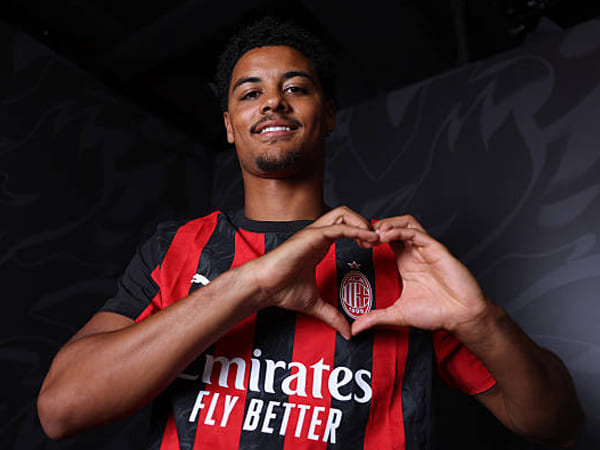 Koni De Winter Sebut Kepindahan ke AC Milan Seperti Mimpi