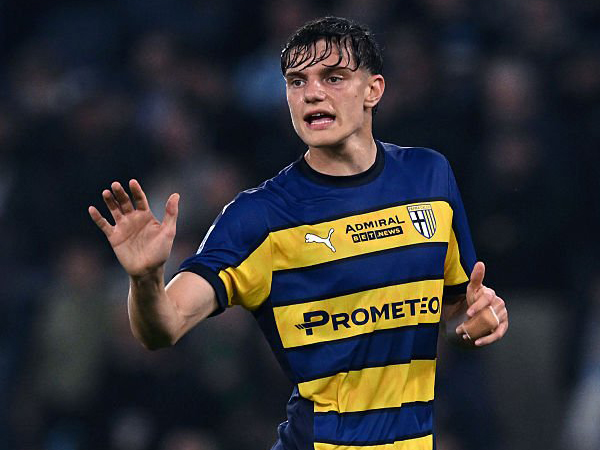 Liverpool Segera Tuntaskan Transfer Giovanni Leoni dari Parma