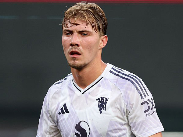 Rasmus Hojlund ke Milan, Dusan Vlahovic Terjebak di Juventus?